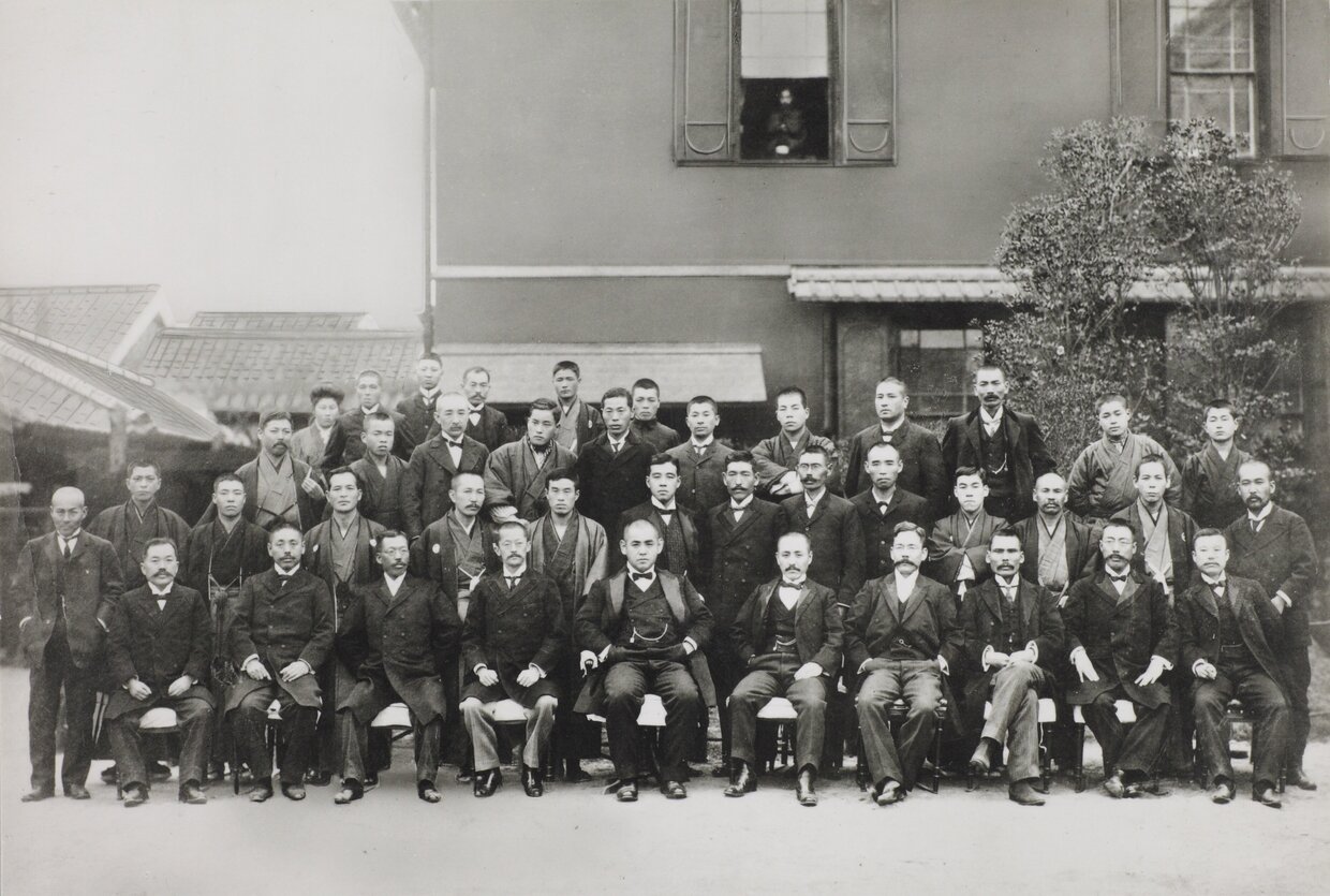 New Year’s openオンライン カジノ 政府 公認g ceremony at the back of the Maオンライン カジノ 政府 公認 Office, 1906  Yoshigoro (President): Fifth person from the left オンライン カジノ 政府 公認 the front row