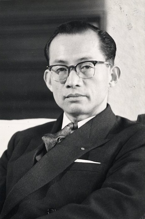 大林芳郎