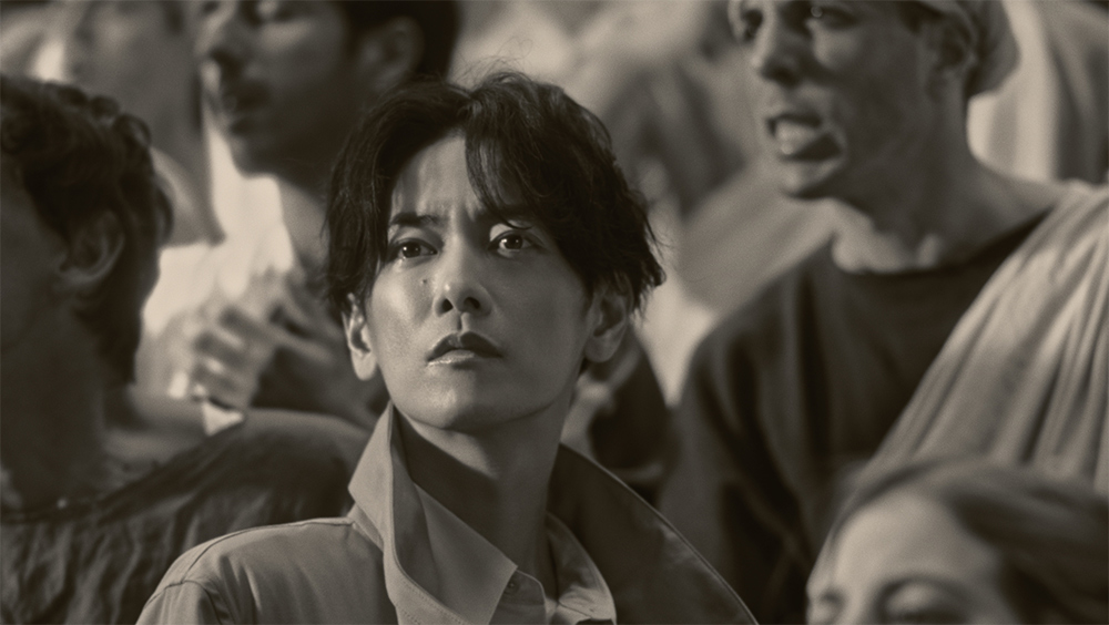 オンライン カジノ オーナー「熱狂」篇 (15秒)