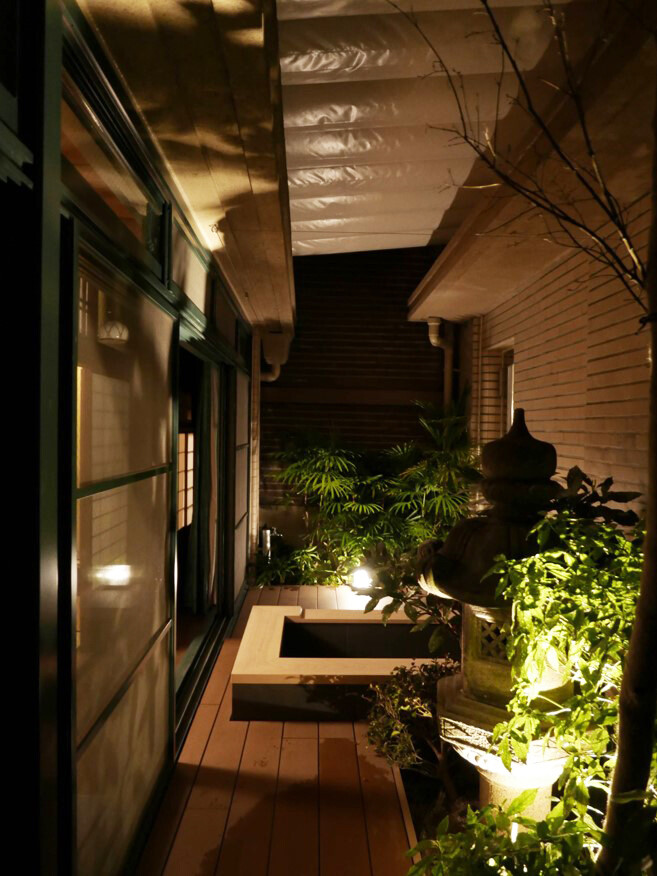 &copy;株式会社 伸和